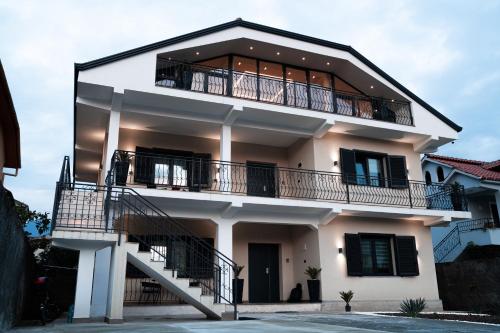 Vila Kristal Tirana Apartments