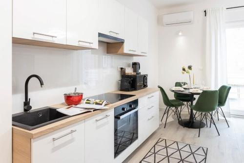 Lux Nest III City Apartment URBAN STAY
