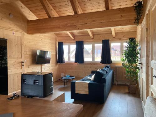 Μια τηλεόραση ή/και κέντρο ψυχαγωγίας στο Haus Floriani, Appartement, Greifenburg, Karinthië