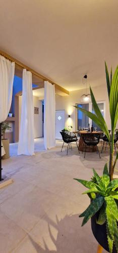 Eight8holiday with heated pool near Split