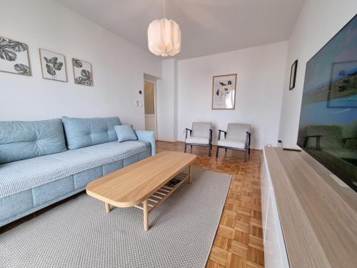 Zadria new center app