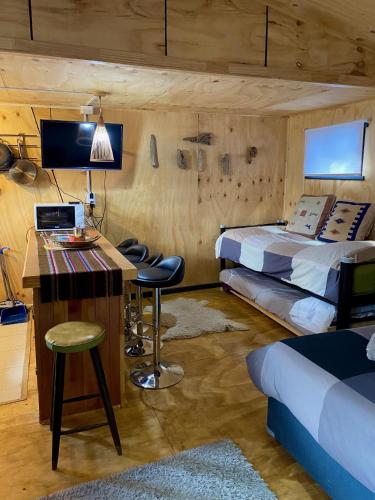 Una cama o camas en una habitación de Hostel Cala 816