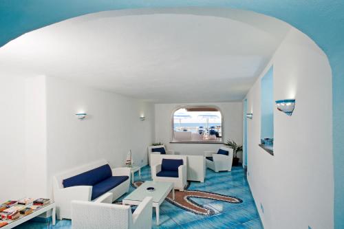 Residence Hotel La Rotonda Sul Mare photo 3