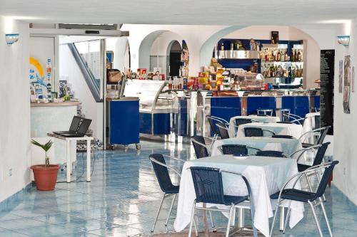 Lounge nebo bar v ubytování Residence Hotel La Rotonda Sul Mare