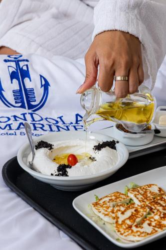 Hrana v oz. blizu hotela