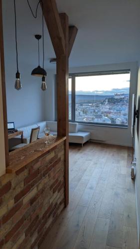 Gambar di galeri bagi Apartment with sunset view over Bratislava di Nivy