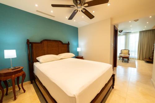 Postel nebo postele na pokoji v ubytování Hotel Plaza Herrera