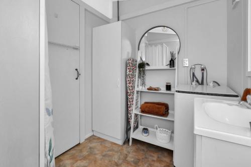 Kuchyň nebo kuchyňský kout v ubytování Cottage on Churchill