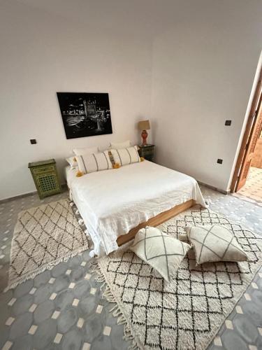 Cama o camas de una habitación en Villa Tzara Private pool, charm and authenticity