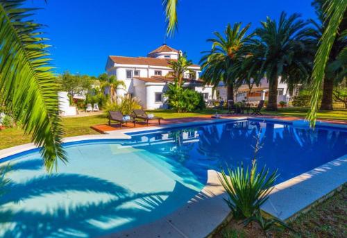 Villa DEA - Home away from home - Families Only