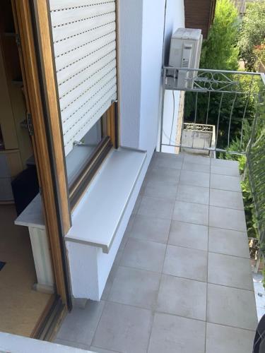 Μπαλκόνι ή βεράντα στο klimatisiere Dachwohnung in Weinsberg-Gellmersbach