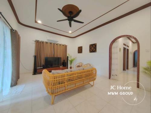 Photo de la galerie de l'établissement Kempas Kampung style 12pax Family Suites, à Johor Bahru