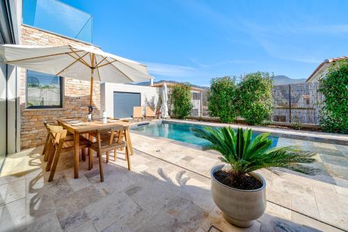 Villa Moderne avec Piscine Privée - Proche de Nice