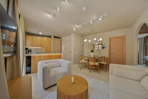 3 bedroom apartment in Old Town