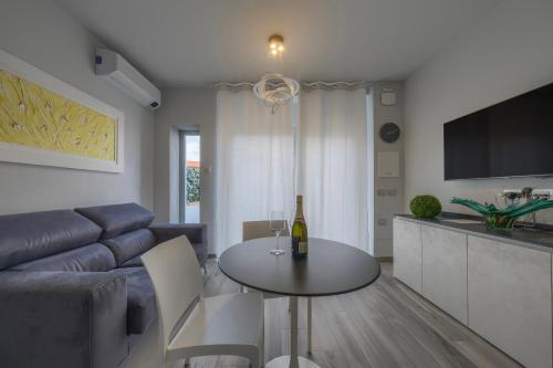 Biliotti House