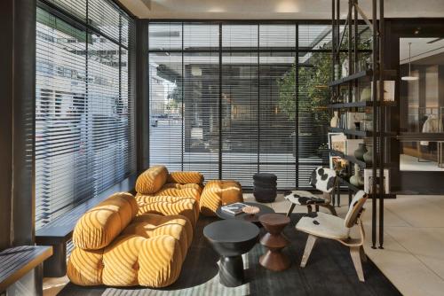 Χώρος καθιστικού στο Gymnasia Isrotel, a Tribute Portfolio Hotel