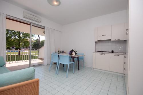Dapur atau dapur kecil di Residence Selenis
