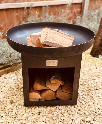 New, unique, tiny house with garden