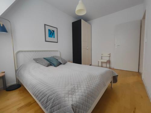Attic 4685
