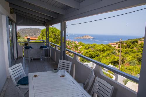 Lili and Blue - Charming house