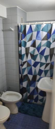 Koupelna v ubytování Too Spot