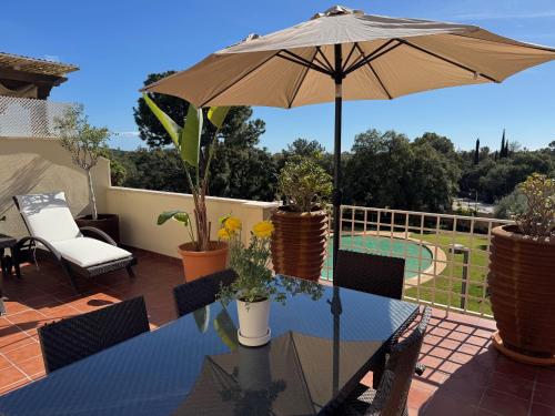 Piso-Lechuza Elviria Marbella 2 Bedrooms 4 guests Penthouse-Maisonette Apartment in Elviria-Marbella- Urb Los Jardines de Santa Maria Golf