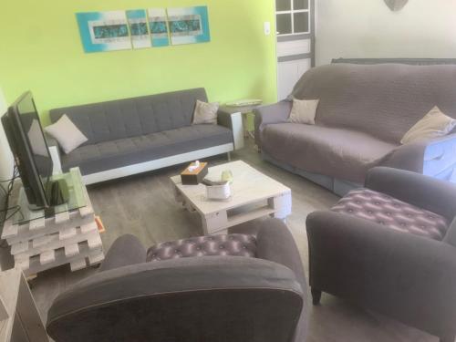 Gallery image of Maison de village authentique in Octon