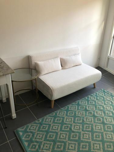 2 pieces proche du métro