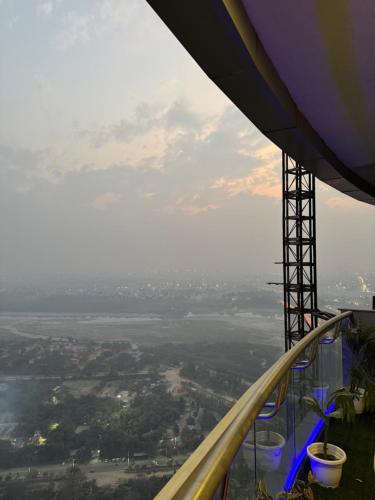 Μπαλκόνι ή βεράντα στο The Luxe Loft city or lake view