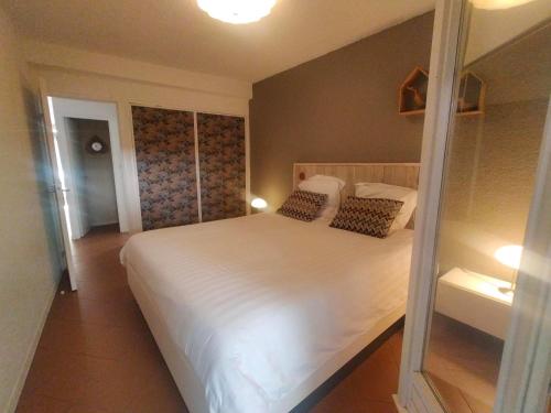 Super appartement 2 à 6 pers garage privé, centreville, plage 150m, 2 terrasses