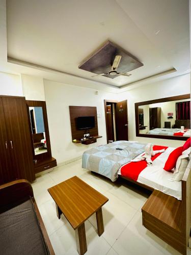 Una cama o camas en una habitación de Hotel Sawai Executive