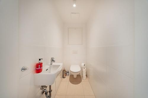 Great apartment - 2 bedrooms - with parking