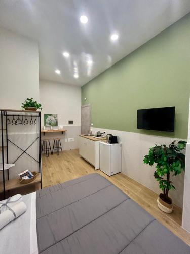 MERY&INES guest house Central Station