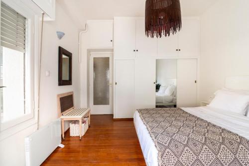 Bee Home - Apartment in Kypseli Central Athens