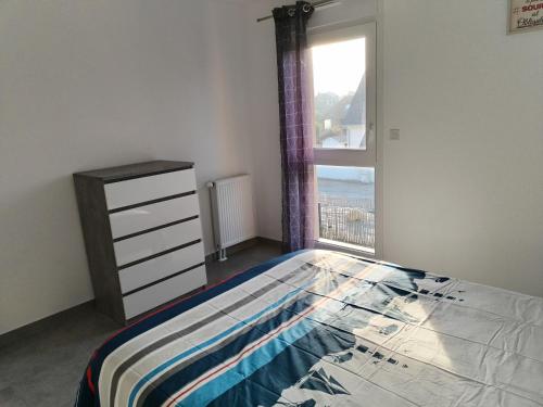 Postel nebo postele na pokoji v ubytování Appartement à 50 m de la mer, idéal famille
