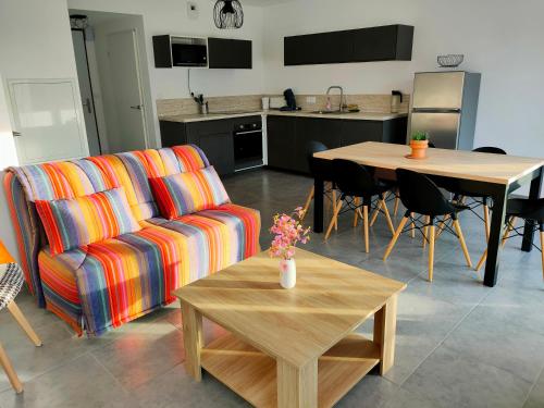 Fotografie z fotogalerie ubytování Appartement à 50 m de la mer, idéal famille v destinaci Langrune-sur-Mer