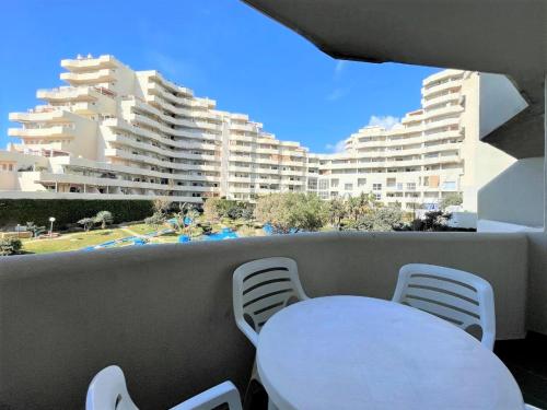 Apartment with sea views in Benalbeach