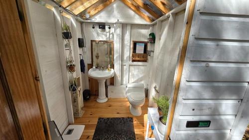 Foto sihtkohas Greig asuva majutusasutuse Private Island, 5 Homes, 2 HotTub, Boat -Sleeps 17 galeriist