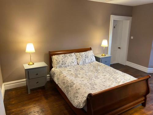 Postel nebo postele na pokoji v ubytování Farnagh House - En Suite Bedrooms