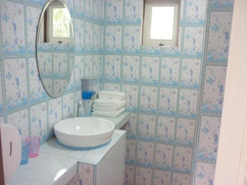ห้องน้ำของ Maneemudjalin Resorts Farm Stay