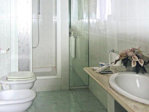 Ванная комната в Apartment in Montelparo with Pool