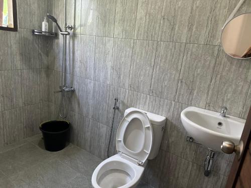 Ένα μπάνιο στο Vamana House