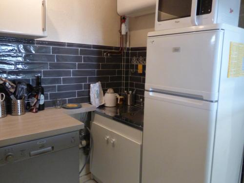 Φωτογραφία από το άλμπουμ του Appartement RDC rénové, 4 pers, climatisation - FR-1-475-209 στο Σαιντ-Μαρί-ντε-λα-Μερ