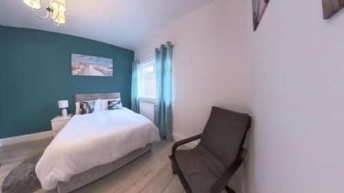Katil atau katil-katil dalam bilik di 3br Ironside Urban Luxe Retreat, FREE parking