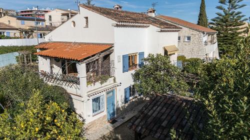 La Petite Marjolaine Charming top of Villa Vence