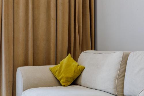 Χώρος καθιστικού στο Urban 2-bedroom apartment Apple City residense