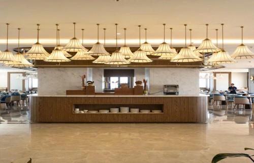 Restoran atau tempat lain untuk makan di The Raclay Mandala Resident - Just 15 minutes from the Mui Ne Red Sand Dunes