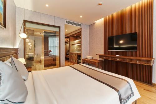 Televisyen dan/atau pusat hiburan di The Raclay Mandala Resident - Just 15 minutes from the Mui Ne Red Sand Dunes