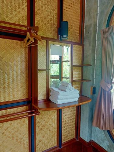 Fotografie z fotogalerie ubytování โรงแรมบ้านนายถึกและร้านอาหาร v destinaci Ban Sai Mun (1)