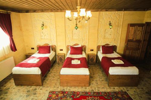 Economy Triple Room